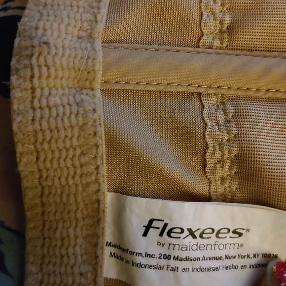 Maidenform girdle large - Picture 2 of 5